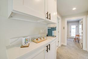 Lake Retreat w/ Fire Pit: Pierson Paradise!