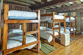 Family-friendly Dubois Cabin w/ Community Pool!