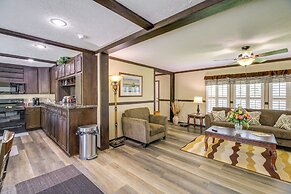 Dog-friendly Home w/ Mtn Views in Chilhowie!