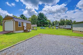 Dog-friendly Home w/ Mtn Views in Chilhowie!