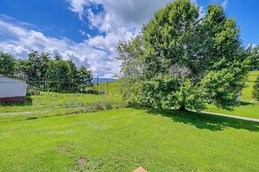 Dog-friendly Home w/ Mtn Views in Chilhowie!