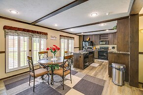 Dog-friendly Home w/ Mtn Views in Chilhowie!