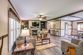 Dog-friendly Home w/ Mtn Views in Chilhowie!