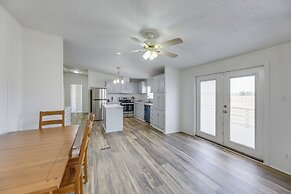 Tranquil Elgin Getaway w/ Private Deck & Patio!