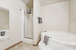 Fort Smith Vacation Rental Near Bighorn River