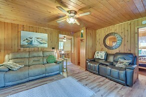 Grill & Fire Pit: Waterfront Cameron Retreat!
