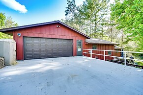 Grill & Fire Pit: Waterfront Cameron Retreat!