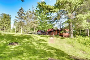 Grill & Fire Pit: Waterfront Cameron Retreat!