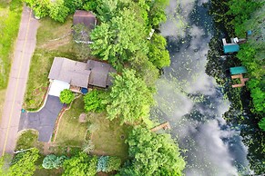 Grill & Fire Pit: Waterfront Cameron Retreat!