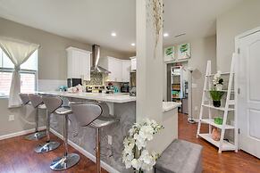 Charming Edgemere Home w/ Deck & Grill!