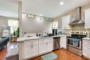 Charming Edgemere Home w/ Deck & Grill!