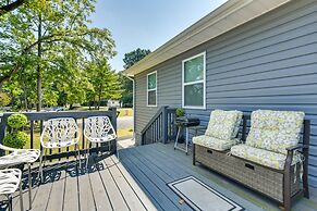 Charming Edgemere Home w/ Deck & Grill!