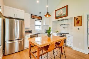 Modern Solomons Cottage Rental - Walk to Island!