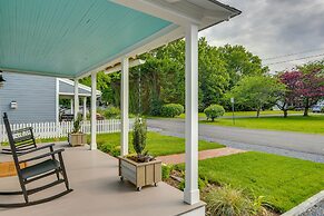 Modern Solomons Cottage Rental - Walk to Island!