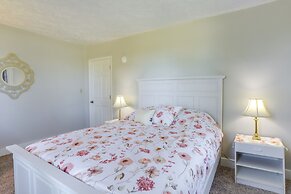 Cozy Greenwich Vacation Rental w/ Fire Pit