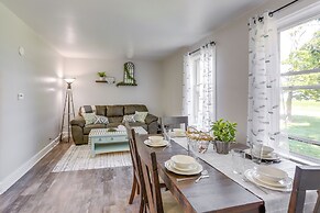 Cozy Greenwich Vacation Rental w/ Fire Pit