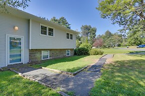 Kiamesha Lake Home w/ Deck: 4 Mi to Resorts World!