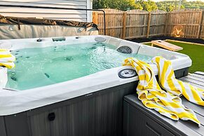 Shelbyville Farmhouse w/ Hot Tub, Fire Pit & Grill
