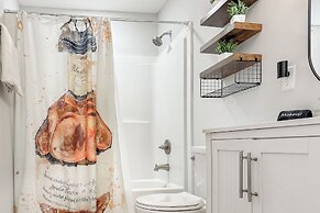 Shelbyville Farmhouse w/ Hot Tub, Fire Pit & Grill