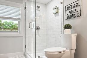 Shelbyville Farmhouse w/ Hot Tub, Fire Pit & Grill