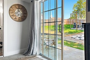 Shelbyville Farmhouse w/ Hot Tub, Fire Pit & Grill