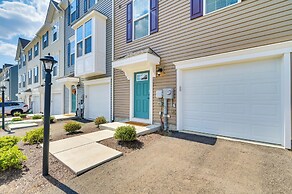 Spacious Hedgesville Retreat ~ 5 Mi to Golf Course