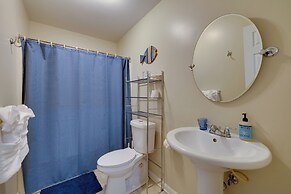 Waterfront Hartfield Vacation Rental w/ Dock!