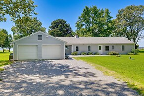 Sun-dappled Waterfront Home on Potomac River!