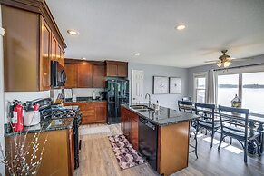 Quaint Olivet Cabin w/ Patio on Duck Lake!