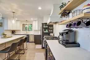 Lakefront Sunburg Vacation Rental w/ Boat Dock!