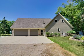 Lakefront Sunburg Vacation Rental w/ Boat Dock!