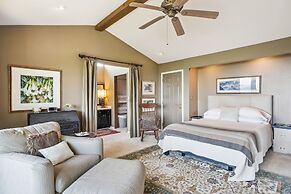 Pipe Creek Escape w/ Screened-in Porch & Hot Tub!