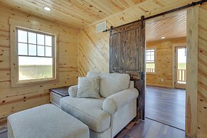 Peaceful Wyoming Cabin w/ Spacious Deck & Wet Bar!