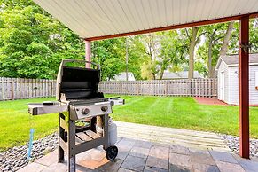 Grand Blanc Rental w/ Gas Grill & Private Yard