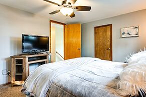 Grand Blanc Rental w/ Gas Grill & Private Yard