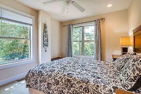 Double Springs Cabin Stay w/ Deck + Shared Dock!