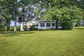 Sunny Florida Escape w/ Screened-in Patio & Grill!
