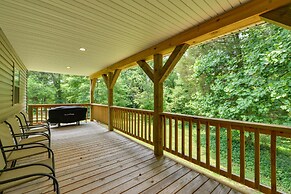 Wine Country Cottage w/ Fire Pit in Olin!