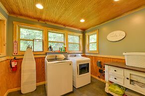 Wine Country Cottage w/ Fire Pit in Olin!