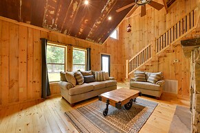 Wine Country Cottage w/ Fire Pit in Olin!