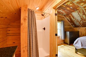 Wine Country Cottage w/ Fire Pit in Olin!