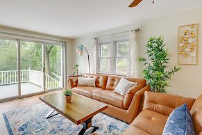 Pennington Home w/ Deck ~ 9 Mi to Princeton!