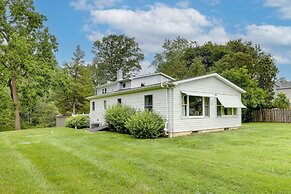 Pennington Home w/ Deck ~ 9 Mi to Princeton!