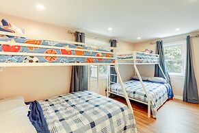 Pennington Home w/ Deck ~ 9 Mi to Princeton!