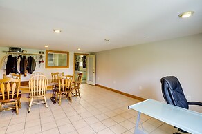 Wfh-friendly Lawrence Escape w/ Lake Access