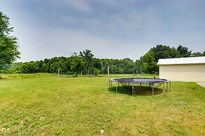 Wfh-friendly Lawrence Escape w/ Lake Access