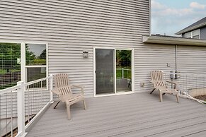 Pet-friendly Deforest Getaway w/ Backyard!