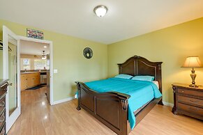 Porterville Getaway w/ Patio + Valley Views!