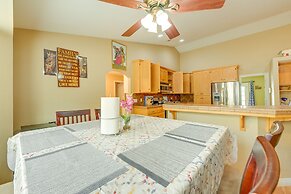 Porterville Getaway w/ Patio + Valley Views!