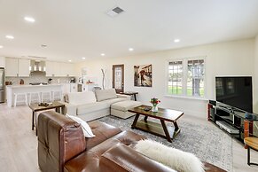 Remodeled Farmhouse on 18 Acres: 8 Mi to Elgin!